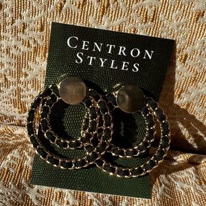 BLACK Roll with me EARRINGS